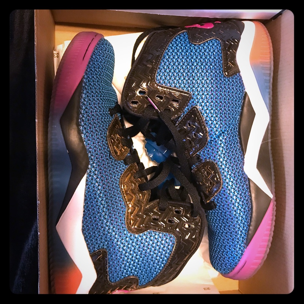 Men’s Air Jordan Spike 40 Size 8